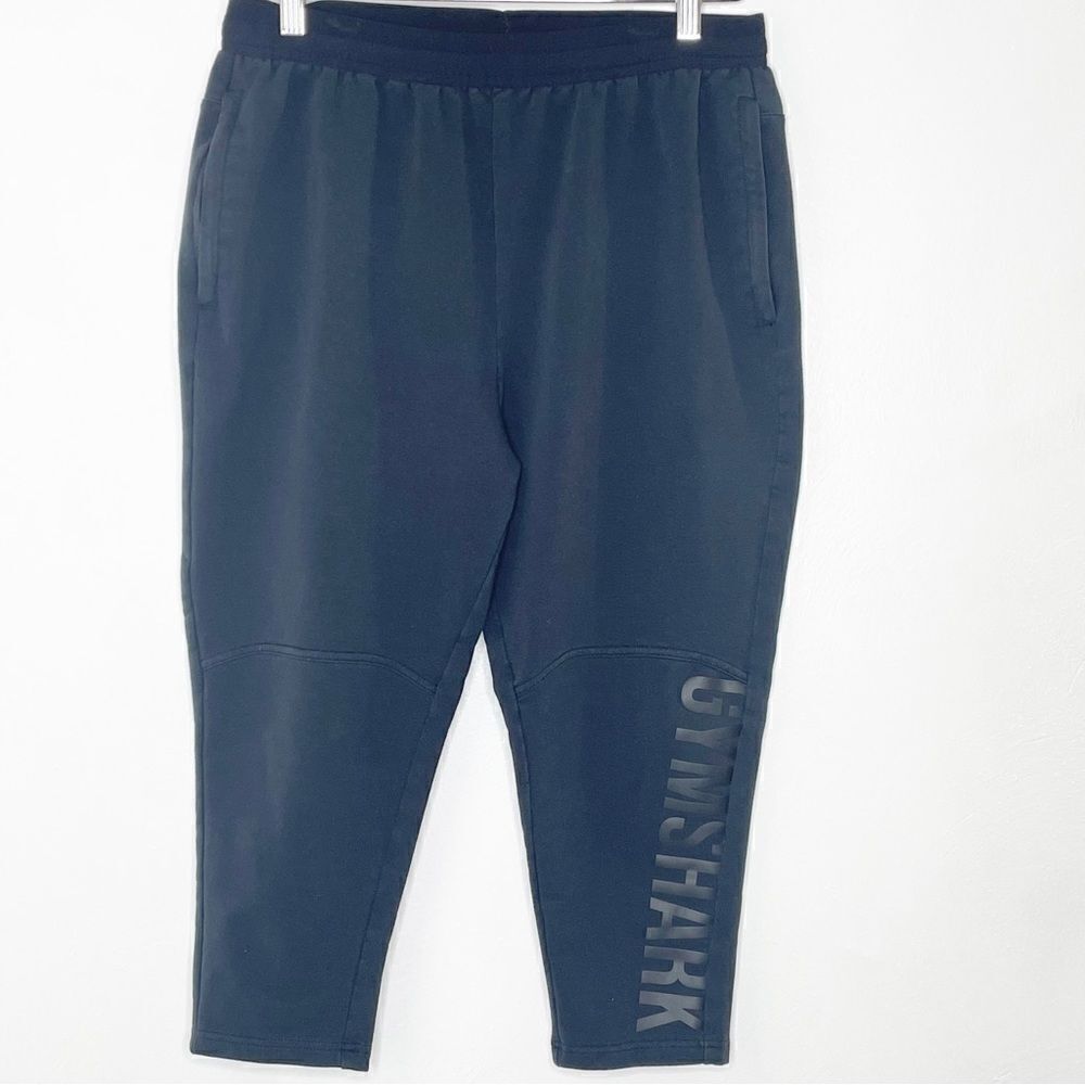 Gymshark Cropped Sweatpants - size Medium